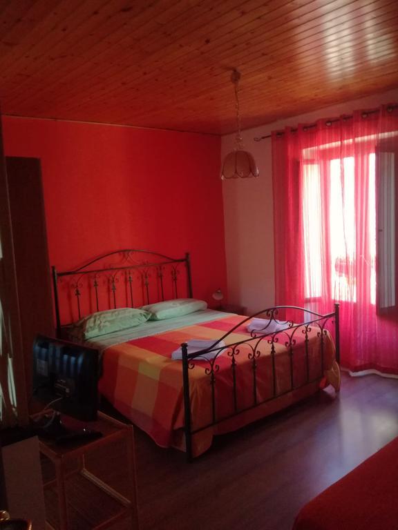 La Vecchia Forgia Hotel Ласкари Екстериор снимка